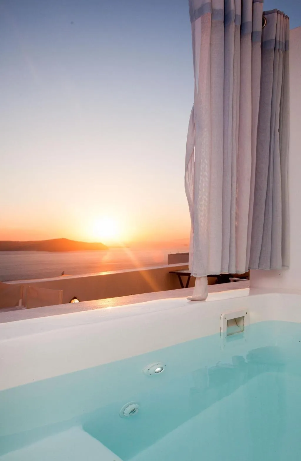 Room, Cabana 112 Cliff Suites, Santorini