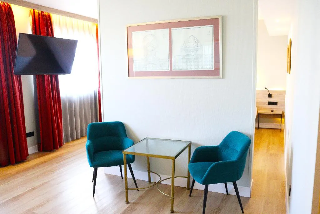 JUNIOR SUITE CAPACITY 1 Room, Eurohotel Diagonal Port, Barcelona