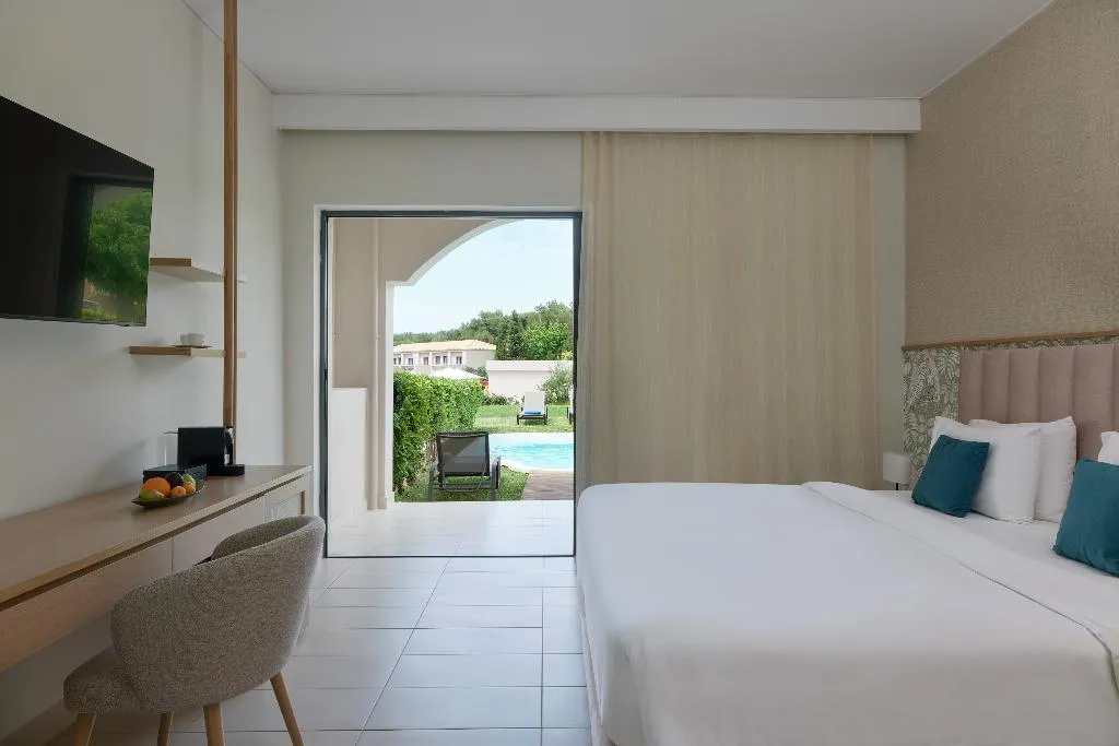 FAMILY ROOM WITH PRIVATE POOL Room, Atlantica Eleon Grand Resort, Zante