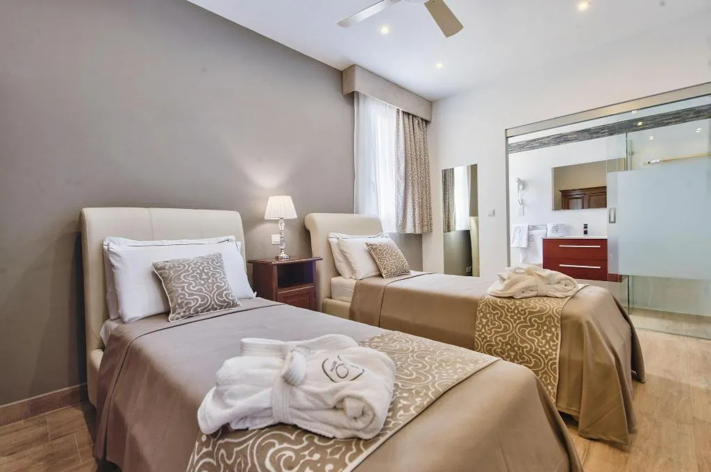 Double or Twin COMFORT Room, Palazzo Violetta, Malta