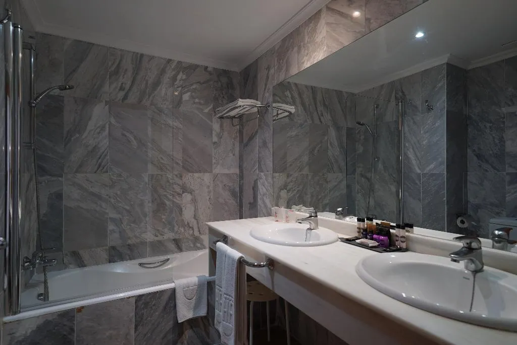 Double or Twin SUPERIOR Room, Artmadams, Majorca