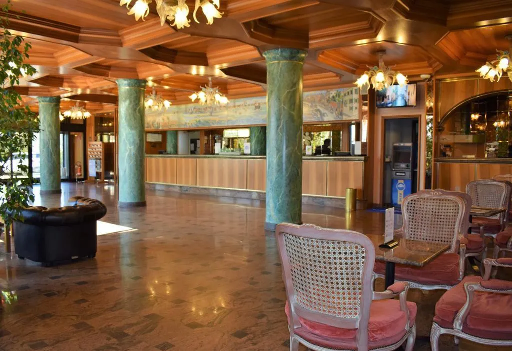 Lobby, Russott, Venice