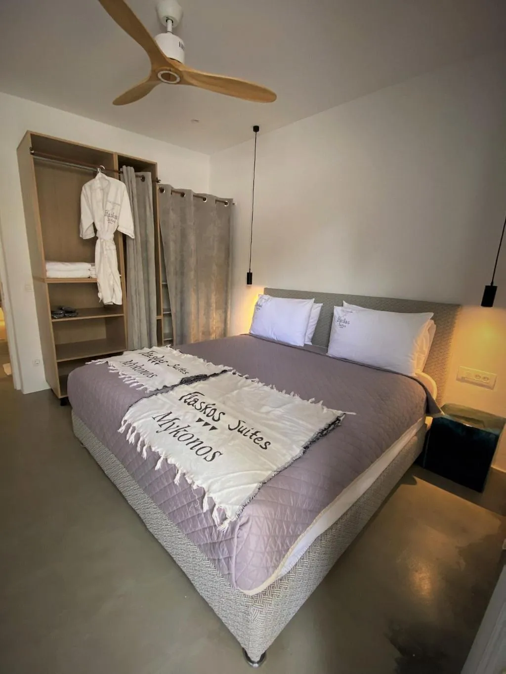 Room, Flaskos Suites, Mykonos