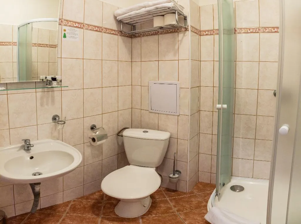 Double or Twin ECONOMY Room, Brixen, Prague