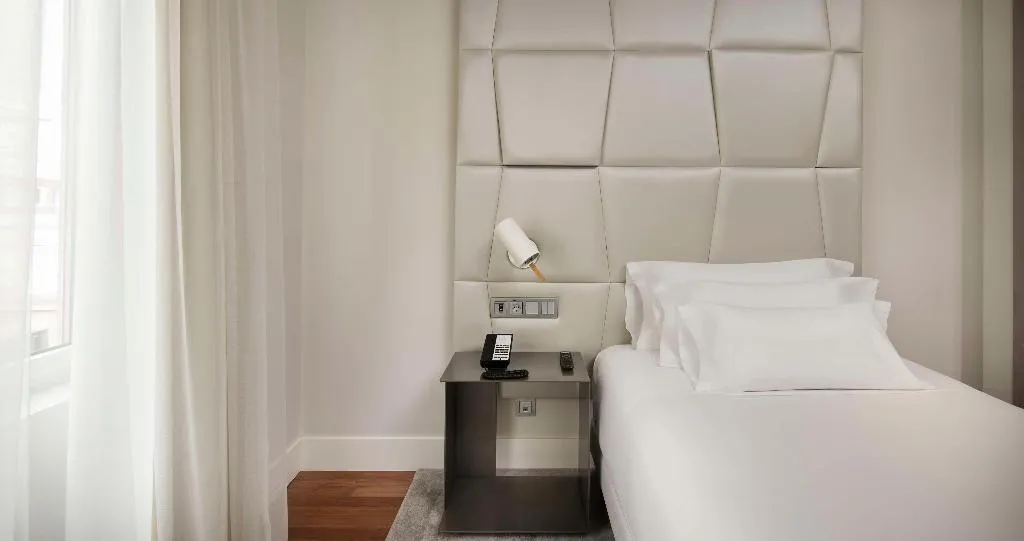 Room, NH Collection Madrid Colón, Madrid
