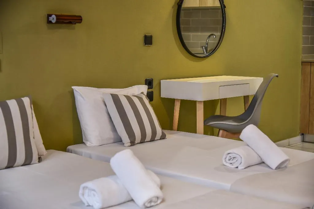 STUDIO CAPACITY 3 Room, Iraklis, Crete