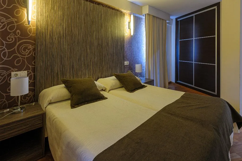 DOUBLE STANDARD Room, Costamar, Costa Del Sol