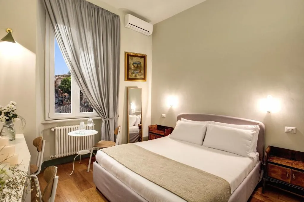Room, Tree Charme Trilussa, Rome