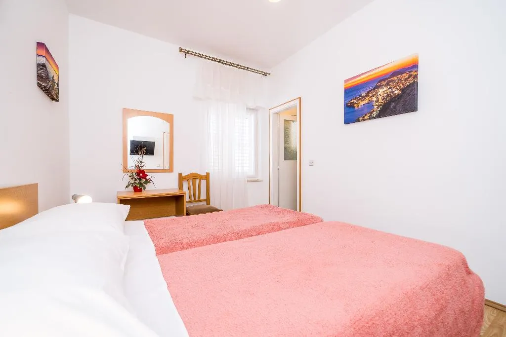 DOUBLE GARDEN VIEW Room, Guest House Villa Nina, Dubrovnik