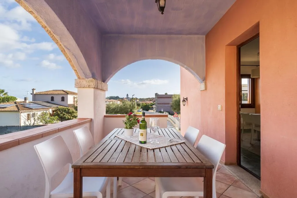 APARTMENT CAPACITY 4 Room, Appartamenti Tiffany, Olbia