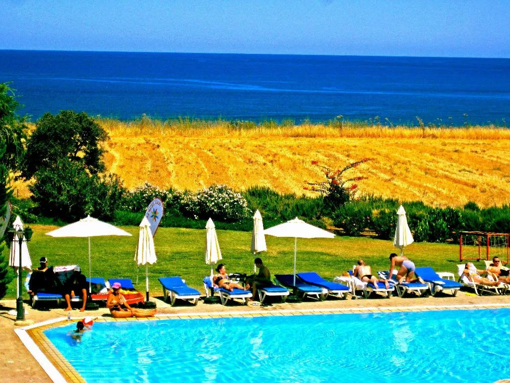 Pool, Akamanthea Holiday Village, Cyprus