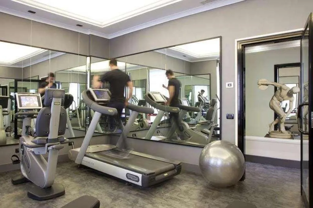 Sports and Entertainment, Grand Hotel Santa Lucia, Naples