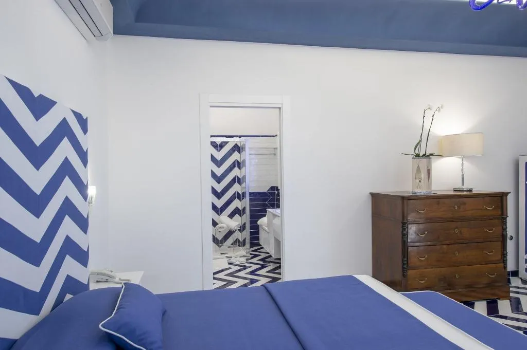 Room, Villa Maria Pia, Naples