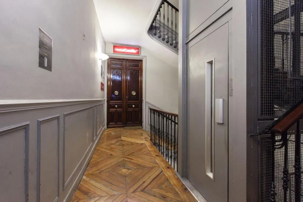 Lobby, Hostal Castilla I, Madrid