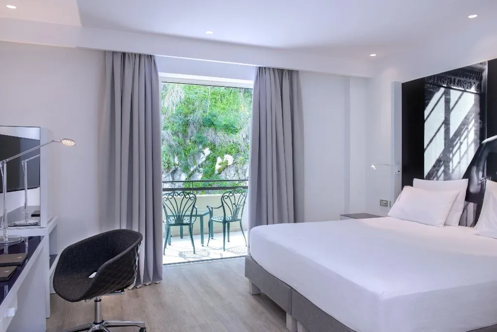Double or Twin SUPERIOR Room, Hilton Sorrento Palace, Naples