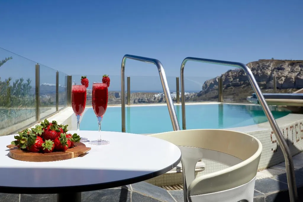 SUITE SEA VIEW WITH PRIVATE POOL Room, Suites of the Gods Cave Spa, Santorini