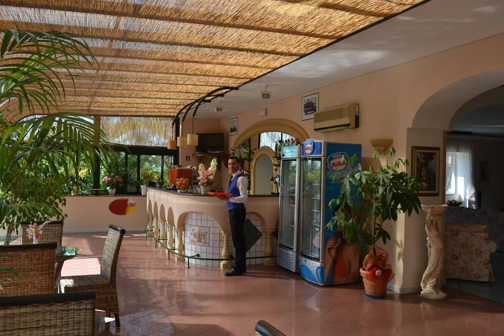 Bar, Maremonti, Naples