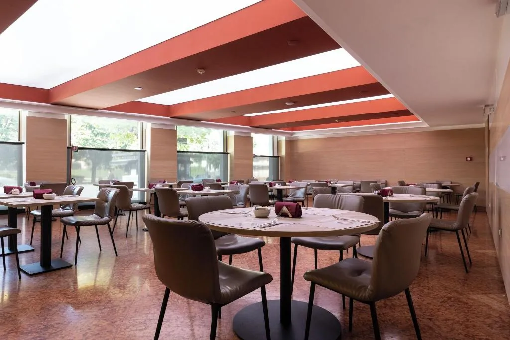 Restaurant, Royal Caserta Hotel, Naples