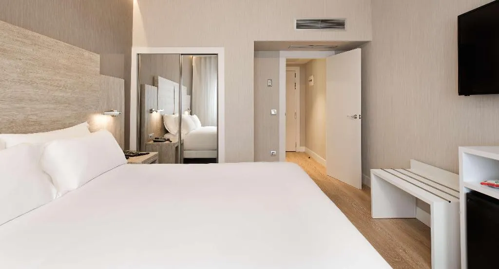 DOUBLE STANDARD Room, NH Madrid Chamberí, Madrid