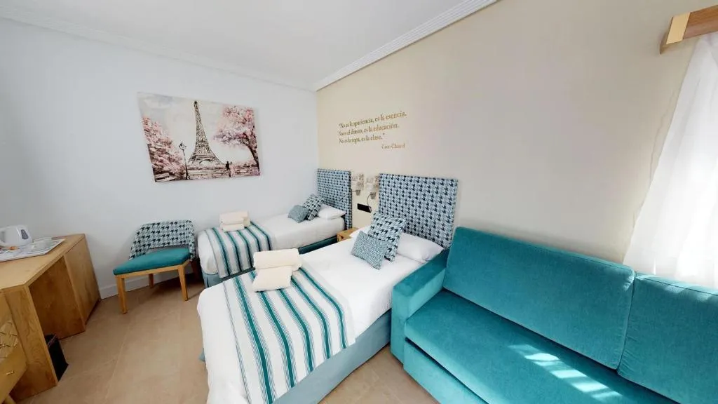 TWIN BASIC Room, Hostal Boutique La Española, Costa De La Luz