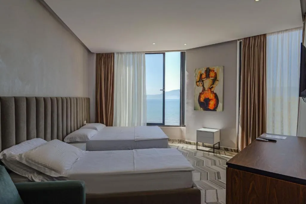 TRIPLE DELUXE Room, Sea & Sand Hotel, Kavaje