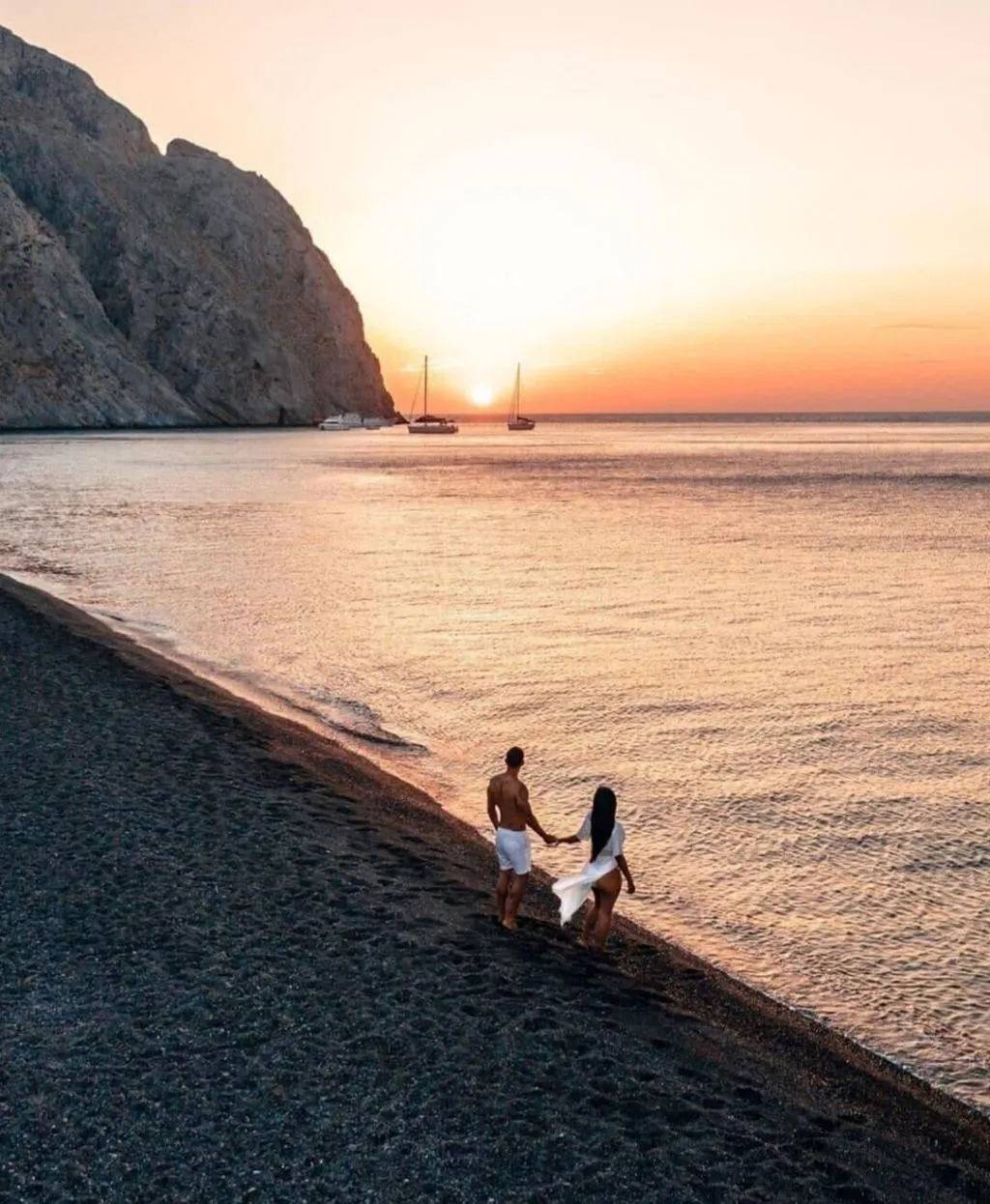 Sports and Entertainment, Pleasure Beachside Studios, Santorini