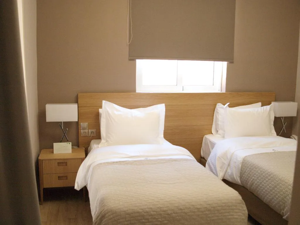 Room, King Lodge, Athens