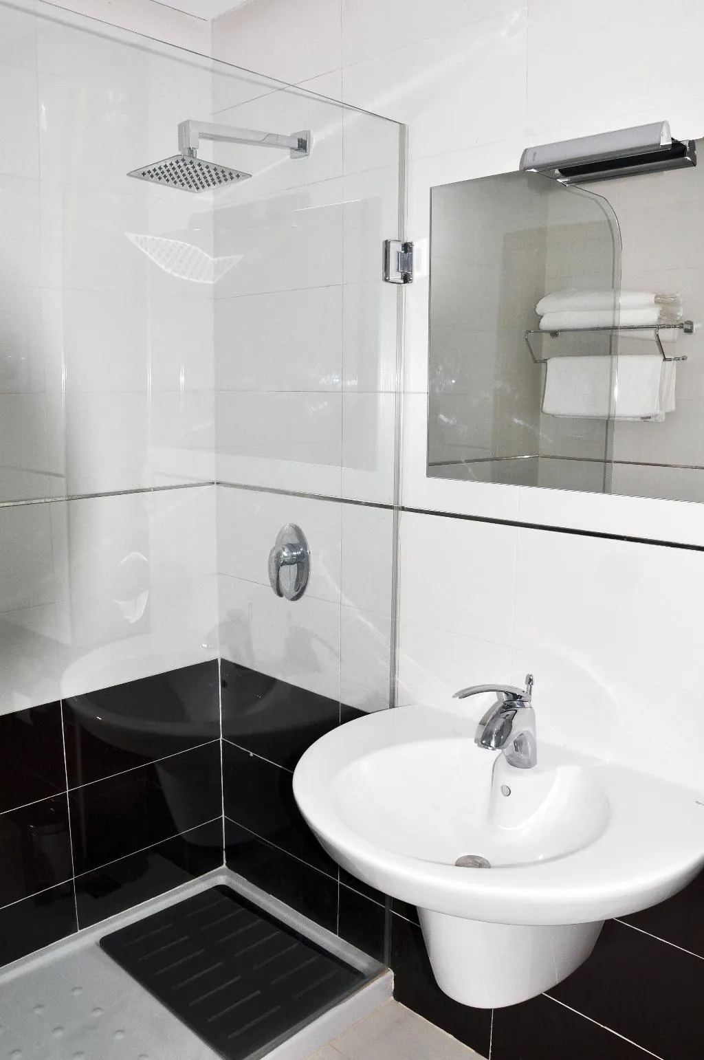APARTMENT SEA VIEW THREE BEDROOMS Room, Mnar Castle, Tangier