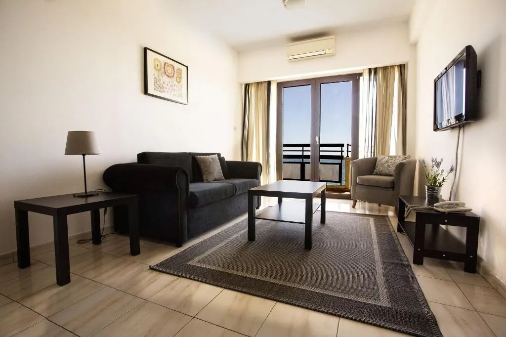 Room, Pigeon Beach Hotel Apartments, Cyprus
