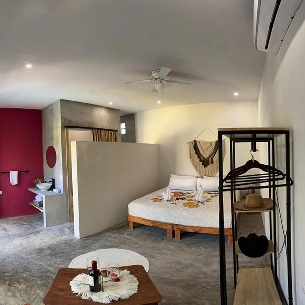 DOUBLE DELUXE KING BED Room, Hotel Carlitos Tulum, Cancun Area
