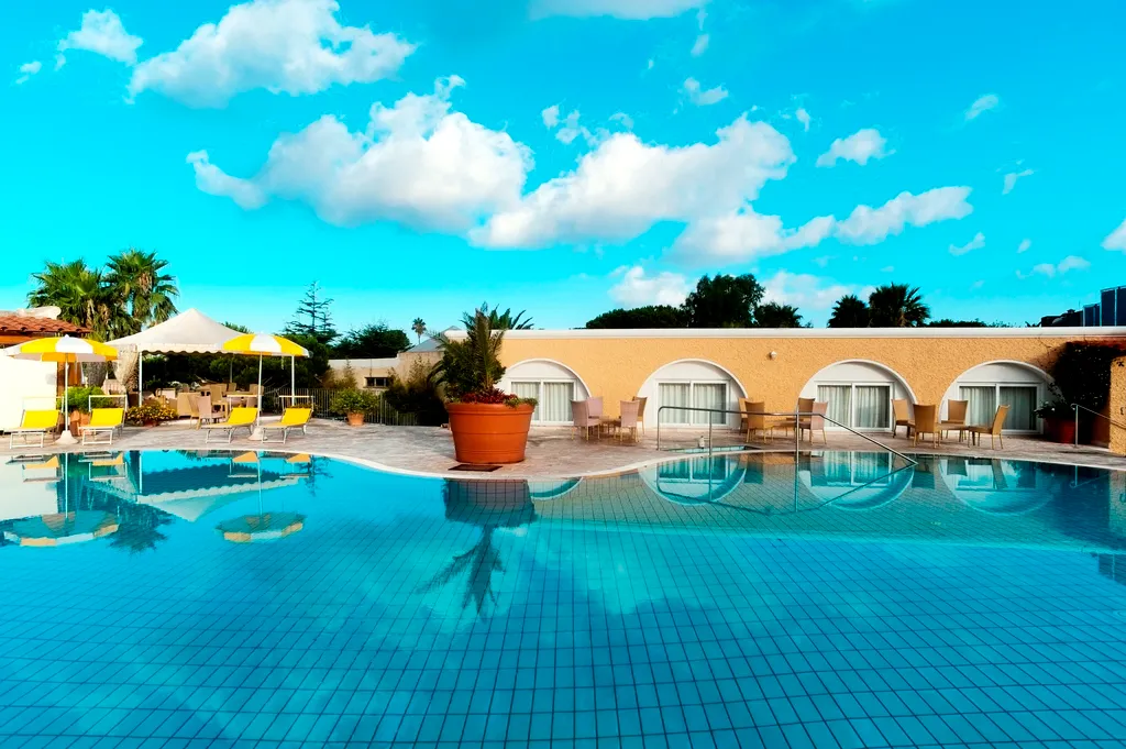Pool, Parco delle Agavi, Naples