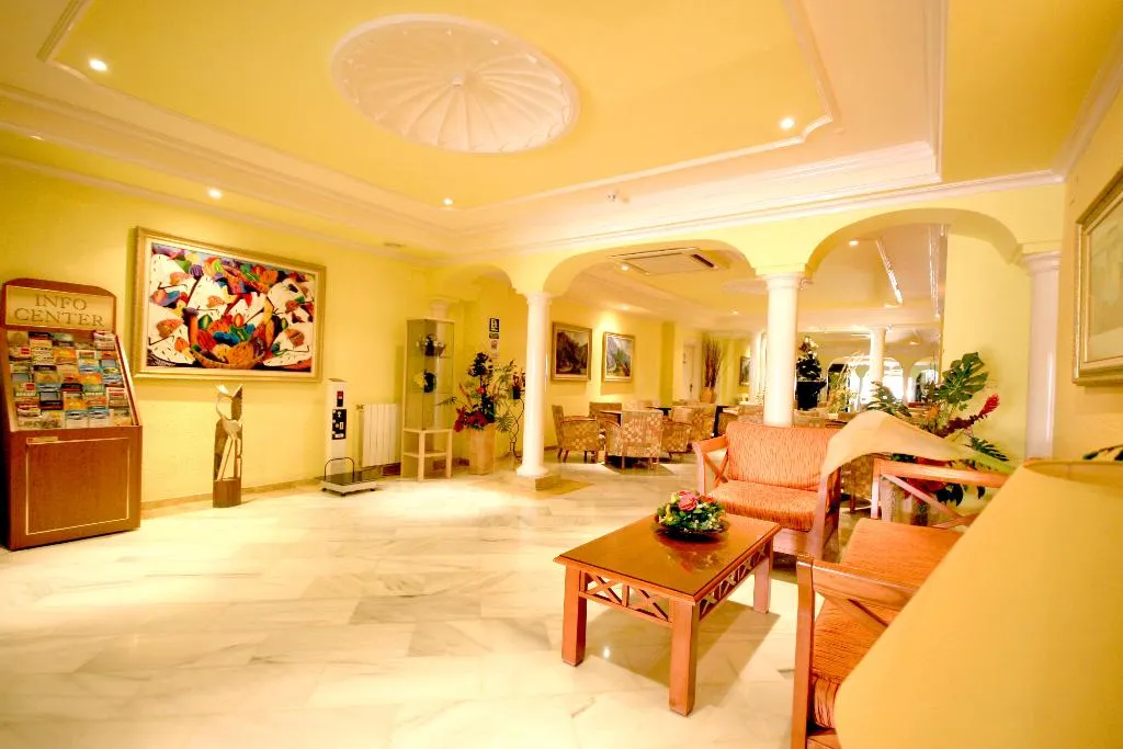 Lobby, Manaus, Majorca