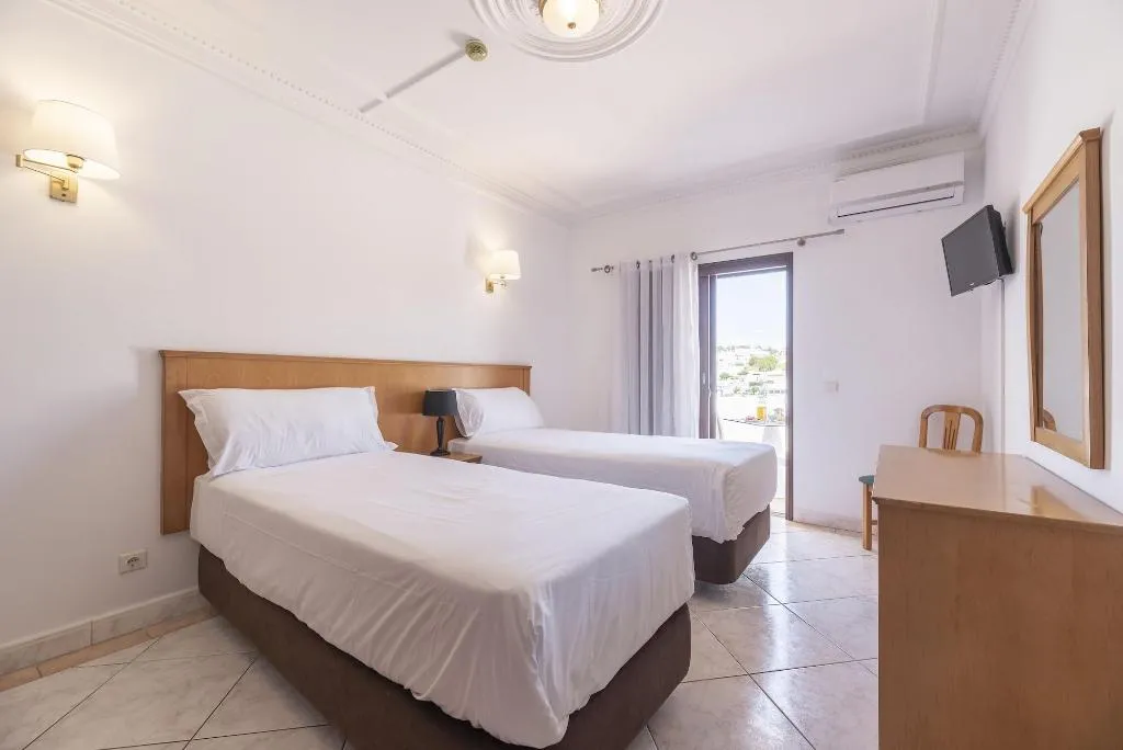 Room, Bertolina Guest House, Algarve
