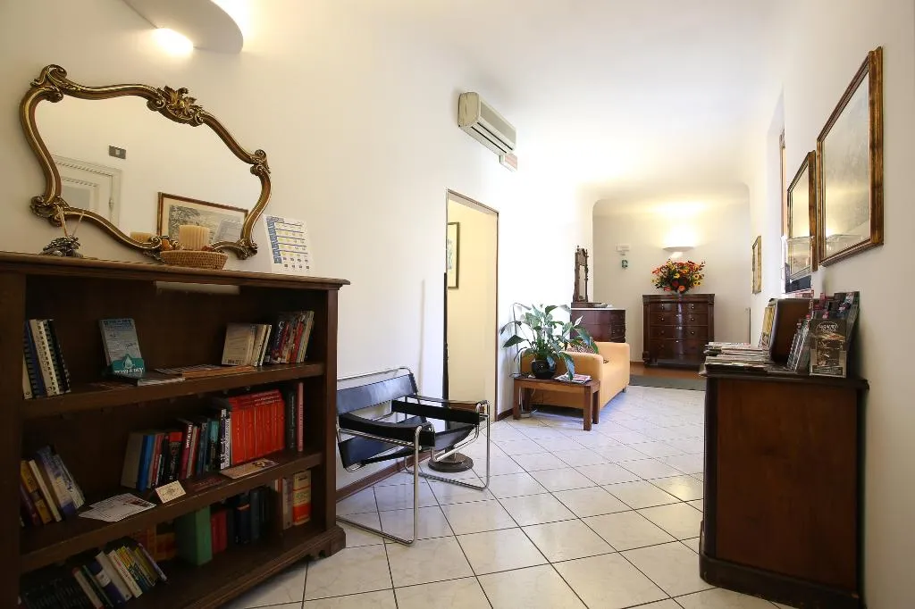 Lobby, Casa Del Lago, Florence