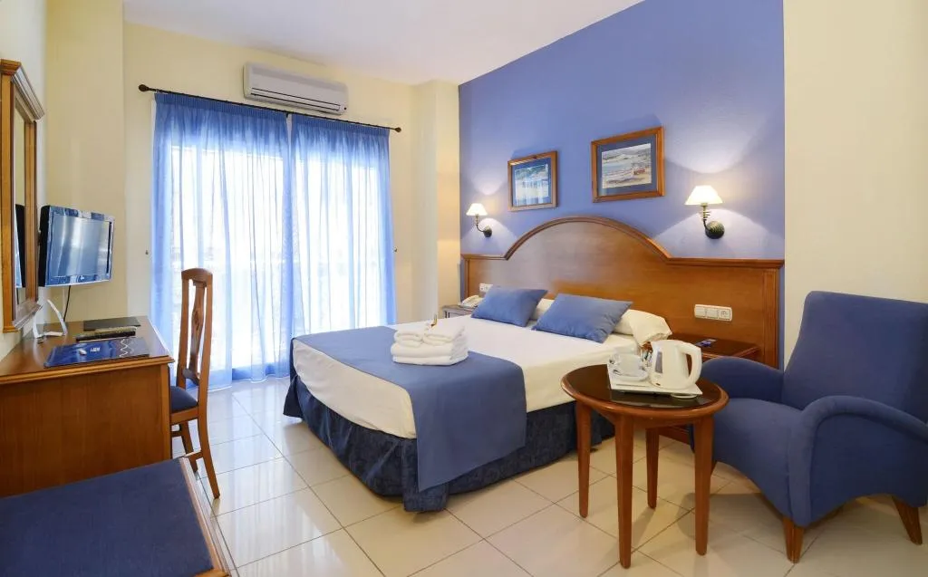 DOUBLE PARTIAL SEA VIEW Room, Isabel, Costa Del Sol