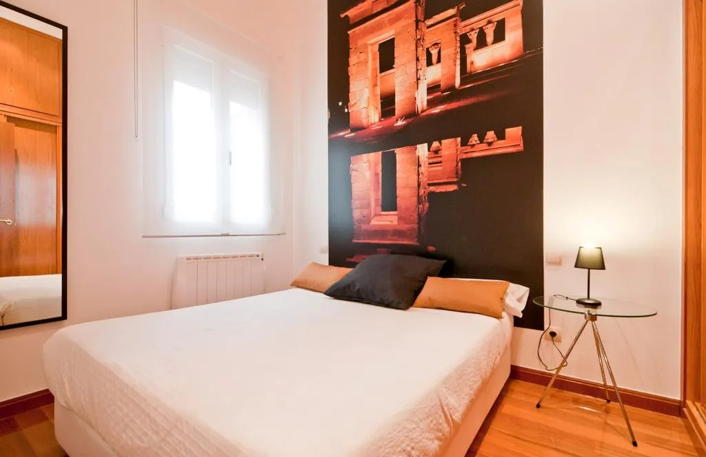 APARTMENT CAPACITY 4 Room, Smartr Madrid Atocha, Madrid