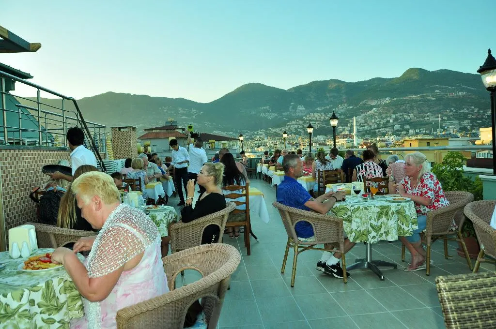 Terrace, Ergun Hotel, Antalya