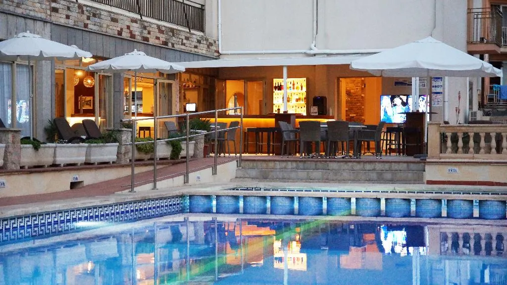 Bar, Iris, Majorca