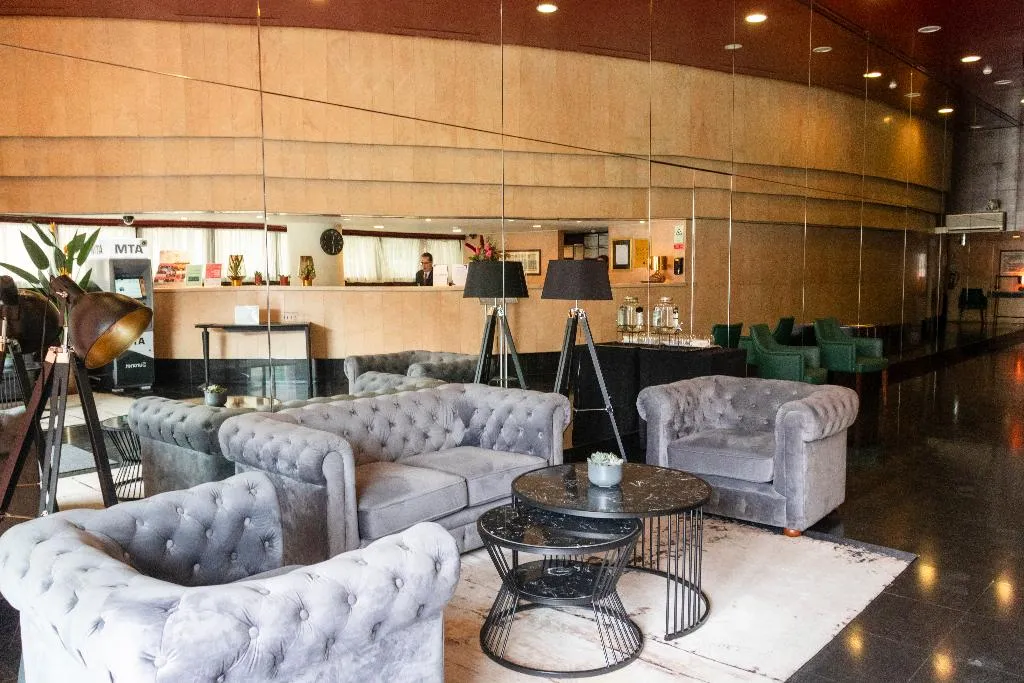 Lobby, VIP Executive Eden Aparthotel, Lisbon