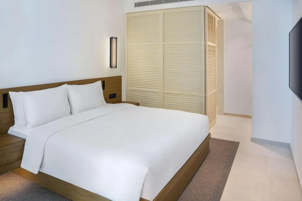SUITE KING BED ONE BEDROOM  Room, Radisson Beach Resort Palm Jumeirah, Dubai
