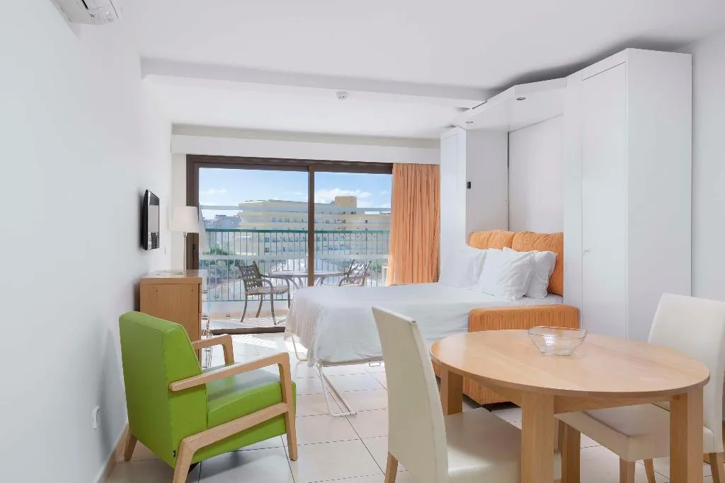 Room, Sunset Bay Club, Tenerife