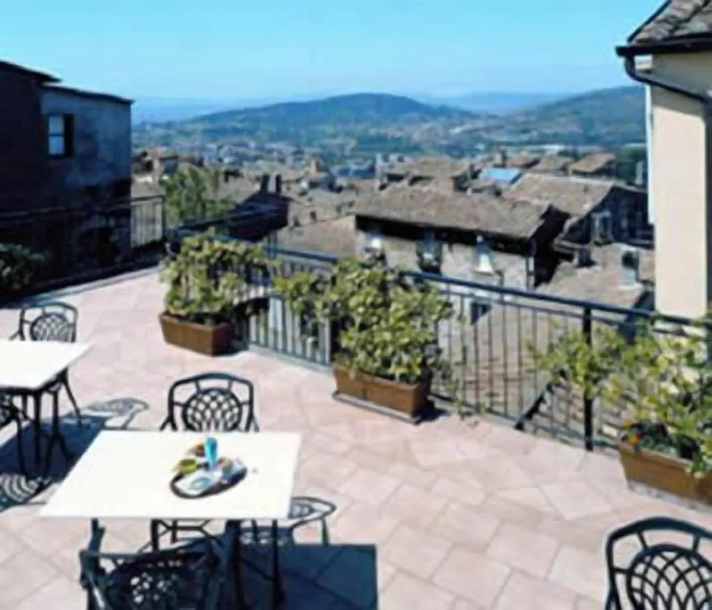 Terrace, Hotel Fortuna, Perugia