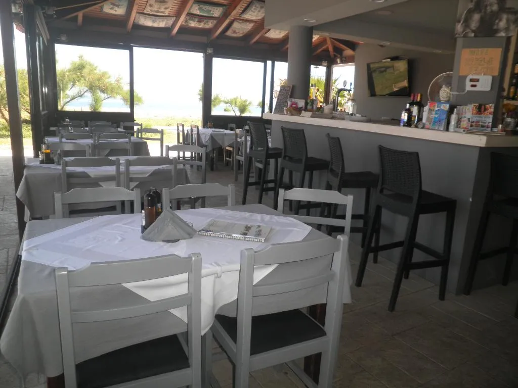 Restaurant, Haridimos Apartments, Crete