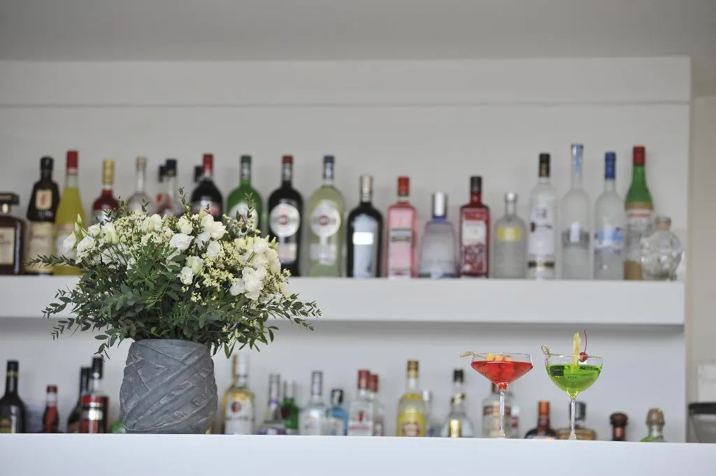 Bar, Athenaeum Eridanus Luxury Hotel, Athens
