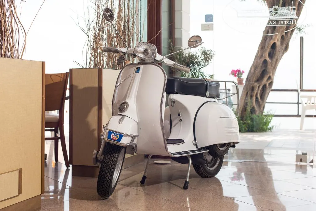 Lobby, Kaiser Bridge, Corfu