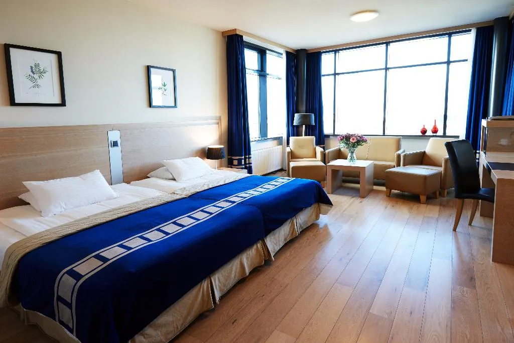 JUNIOR SUITE STANDARD Room, Grand Hotel Reykjavik, Reykjavik