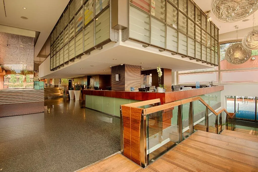 Lobby, NH Milano 2, Milan
