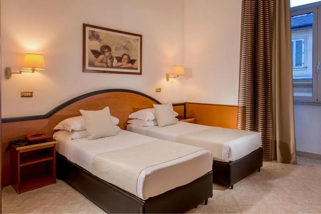 Room, Sonya, Rome