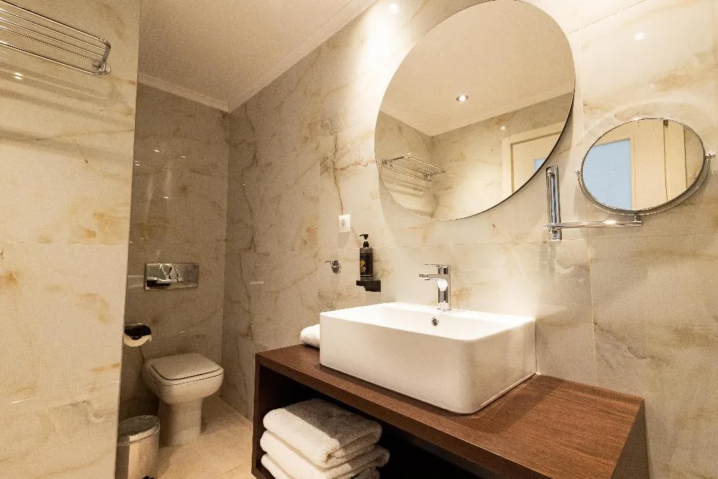 SUITE DELUXE Room, Best Western Plus Embassy Hotel, Athens