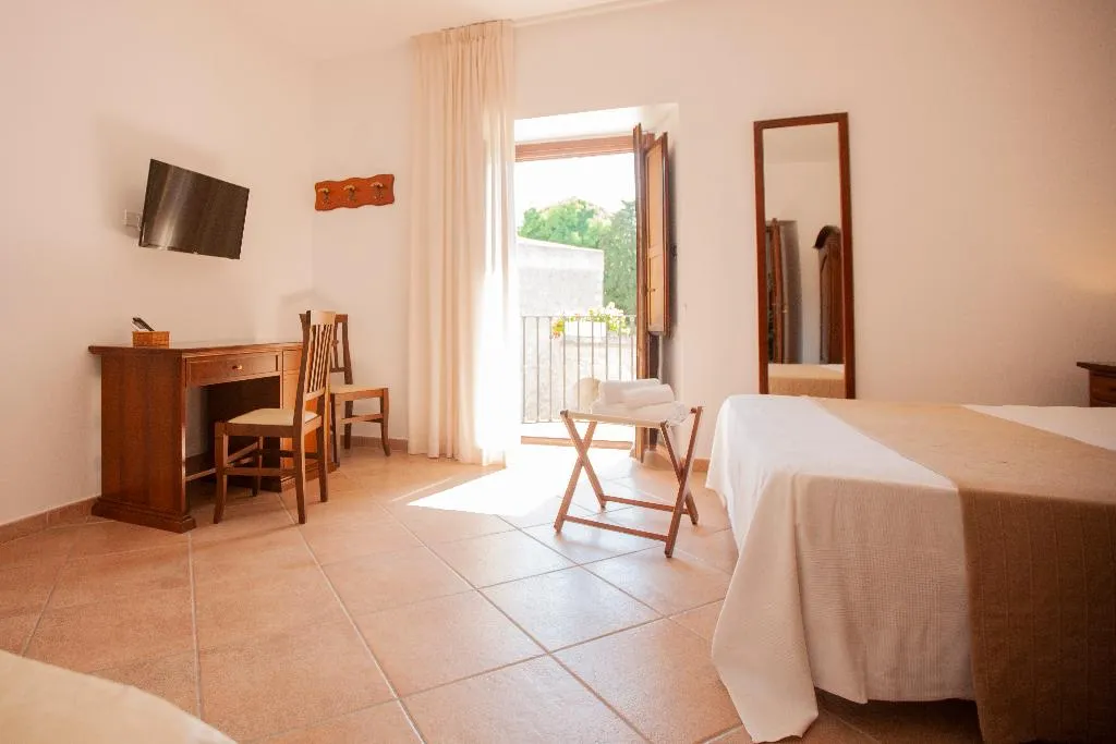 QUADRUPLE SUPERIOR WITH BALCONY Room, Il Carmine, Palermo